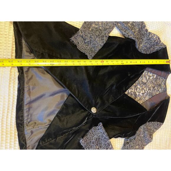 VTG ala Carte California Whimsygoth Black Velvet & Lace Romantic Jacket Sz 13-14 - Picture 5 of 11